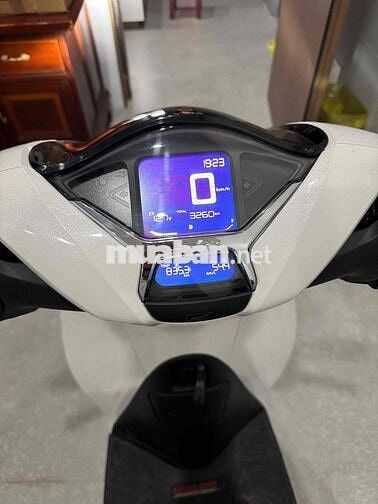 SH125 date cuối 2025 Trắng rin siêu lướt 3k km