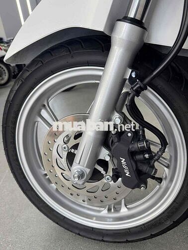 SH125 date cuối 2025 Trắng rin siêu lướt 3k km