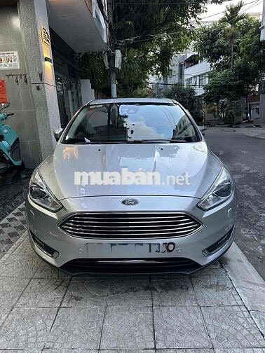 Ford Focus Titanium 2016 Bạc