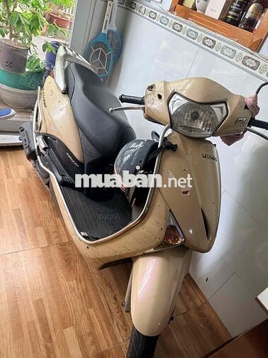Honda Lead 2011 Vàng kem