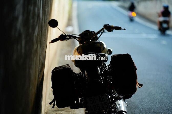 Royal Enfield Classic 500 Chrome Xám