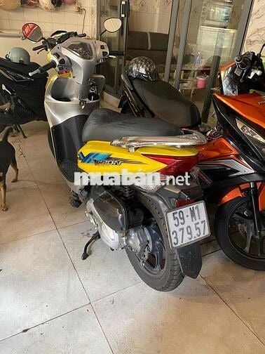 Honda Vision 2012 màu Vàng