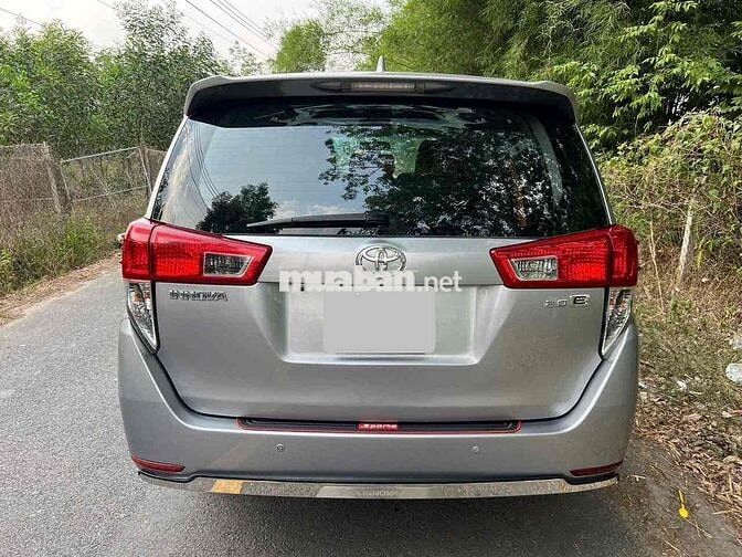 Toyota Innova cuối2017 đký2018 2.0E Gia Đình