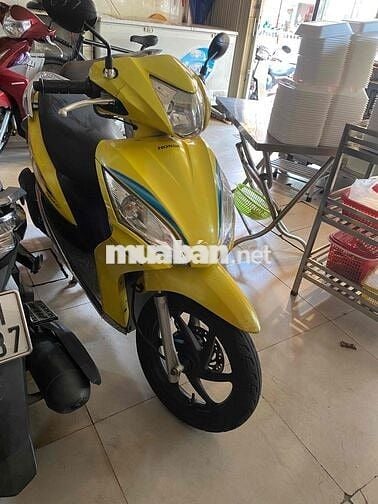 Honda Vision 2012 màu Vàng