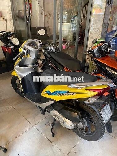 Honda Vision 2012 màu Vàng