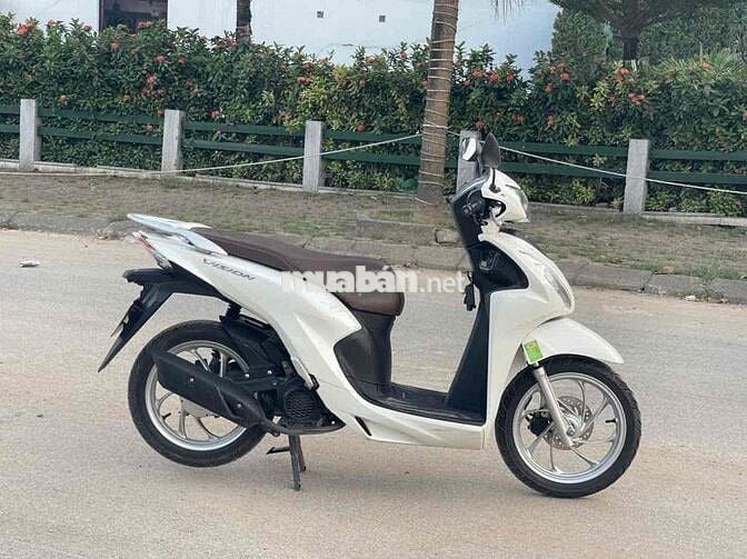 Honda Vision 2023 màu Trắng