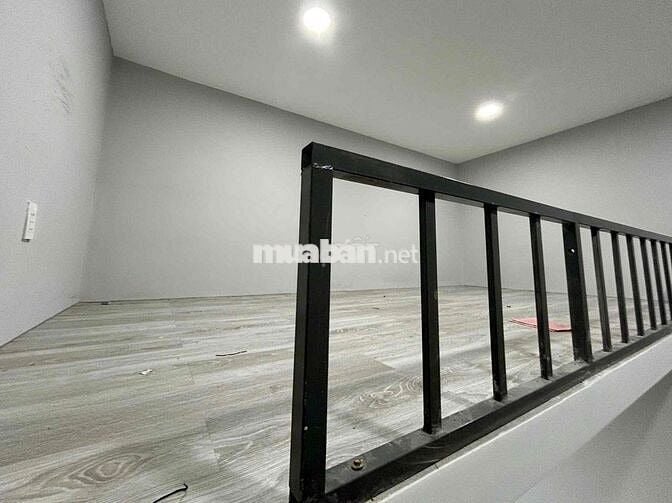 NHÀ 1 TRỆT 1 LẦU NGAY CƯ XÁ THANH ĐA