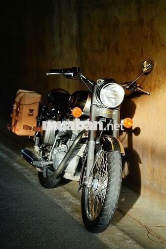 Royal Enfield Classic 500 Chrome Xám