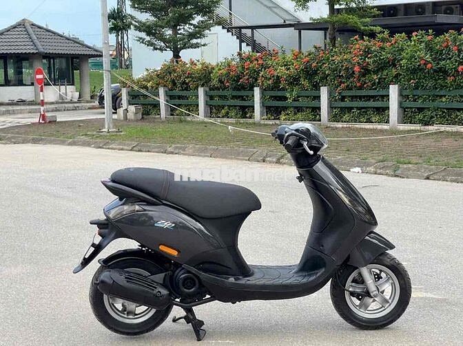Piaggio Zip màu Đen