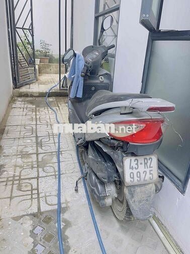SYM Attila màu Bạc