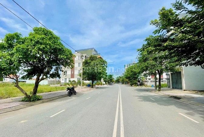 MT An Phú Đông 13, DT 5.5x25 (125m2) Giá chỉ 11.5 tỷ