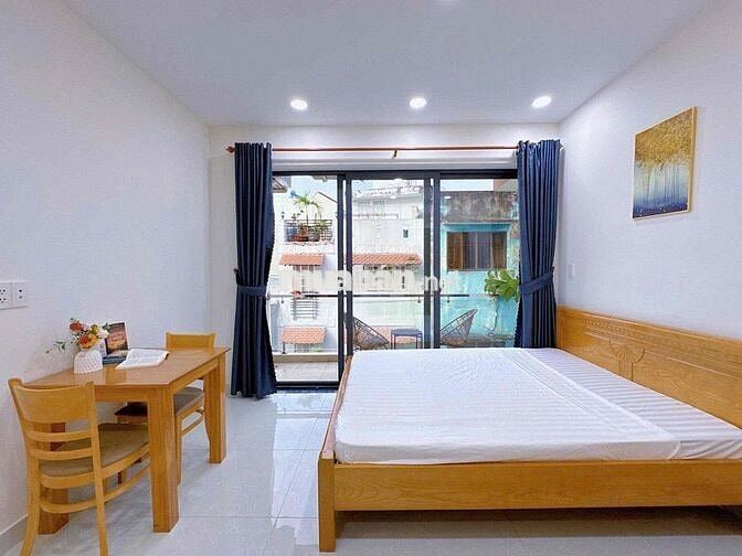 Cho thuê Căn hộ 35m2 - Full NT có Ban công Gần Q1 tại Nguyễn Văn Đậu