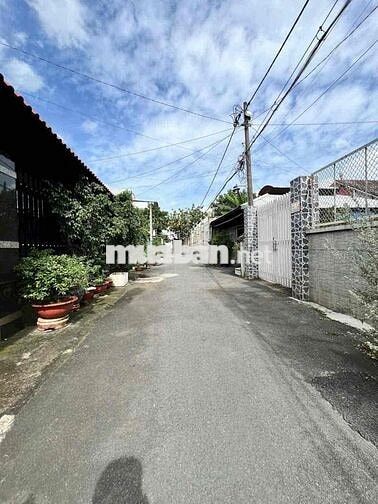 -Đất Trung tâm Thị Trấn Hóc Môn cách chợ Hóc Môn 200m