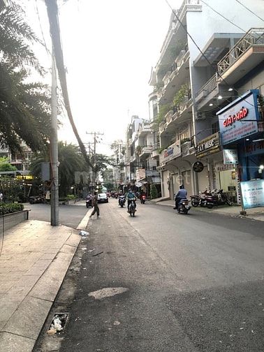 Nhà mặt tiền nội bộ Lý Thường Kiệt 64m2, 4x16m, 6 tầng, 19.3 tỷ
