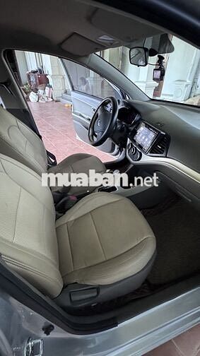 Kia Morning Bạc Tự động 5 chỗ