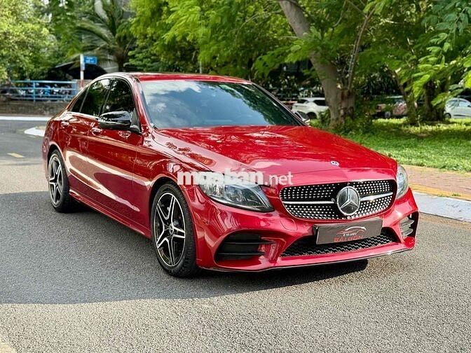 Mercedes C300 AMG 2019 Đỏ siêu lướt