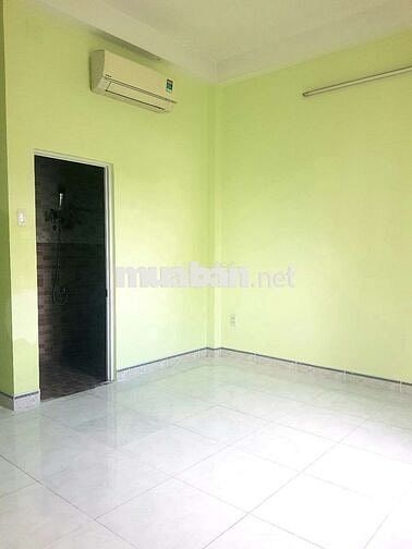CHO THUÊ NHÀ 1 TRỆT 2 LẦU, SÂN THƯỢNG, DT 5×16 CÓ 4PN. ĐƯỜNG 10M