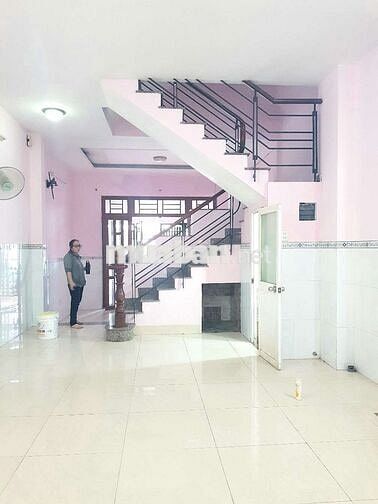 CHO THUÊ NHÀ 1 TRỆT 2 LẦU, SÂN THƯỢNG, DT 5×16 CÓ 4PN. ĐƯỜNG 10M