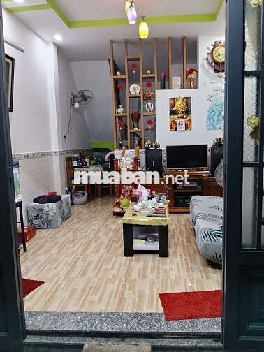 cần bán nhà 1 trệt 1lầu. DT : 32m2 ( gần công an xã Phước lý) 