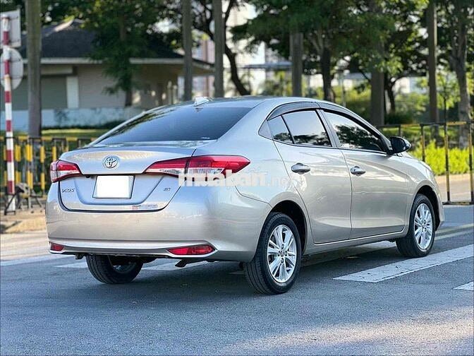Toyota Vios E CVT 2020 Vàng cát