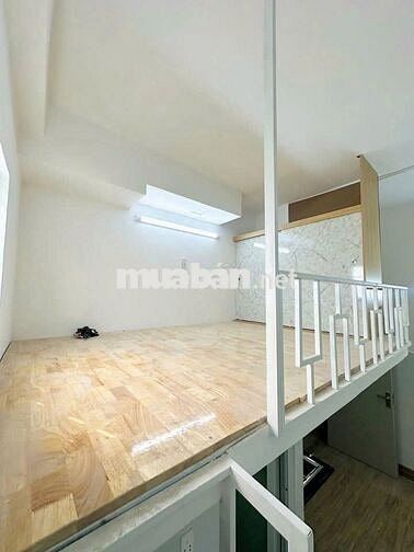 Phòng mới xây cửa sổ trời sẵn máy lạnh cuối Lê Trọng Tấn