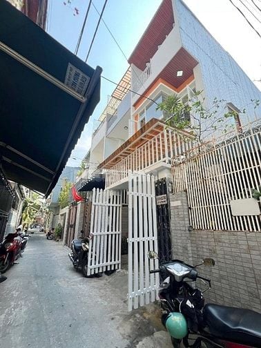 HOT - NHÀ ĐẸP 3 TẦNG K148 LÝ TỰ TRỌNG – HẢI CHÂU, ĐÀ NẴNG 5.95