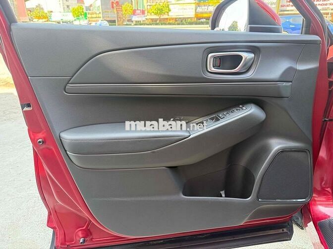 Honda HRV G 2025 2 vạn km Đỏ