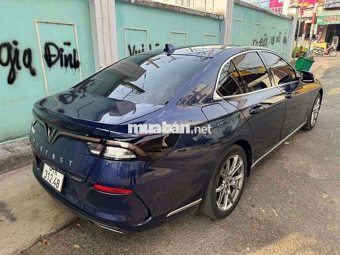 VinFast Lux A 2.0 Turbo Plus 2021