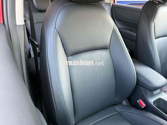 Honda HRV G 2025 2 vạn km Đỏ