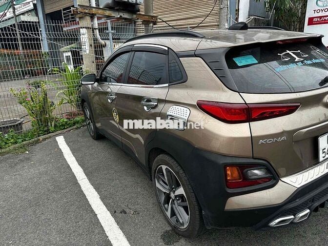 Hyundai Kona màu Nâu