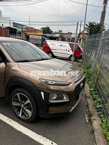 Hyundai Kona màu Nâu