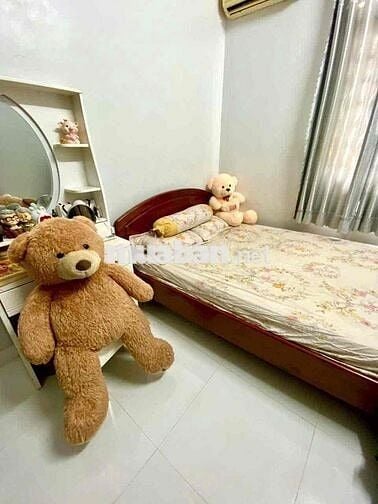 Nhà 1 trệt 1 lầu đúc kiêng cố còn mới đẹp đường oto hẻm thông đường ph