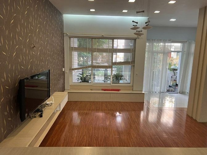 Cho thuê nhà 7.5x20 đường số 11 kdc Him Lam, P. Tân Hưng, Q7