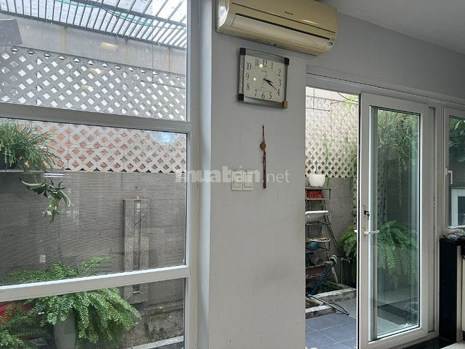 Cho thuê nhà 7.5x20 đường số 11 kdc Him Lam, P. Tân Hưng, Q7