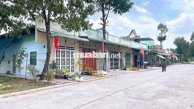 Mình chính chủ bán lô đất 300m2 MP3, gần chợ , giá 2ty7