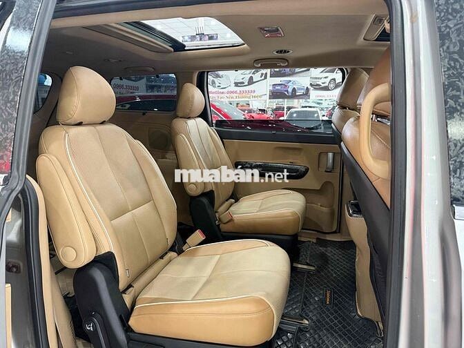 KIA SEDONA 2.2L DATH SX 2018 66.000 km Bạc