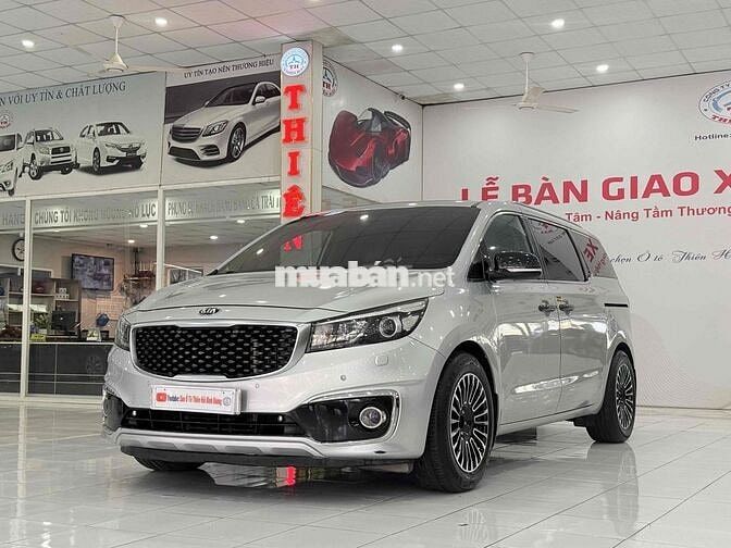 KIA SEDONA 2.2L DATH SX 2018 66.000 km Bạc