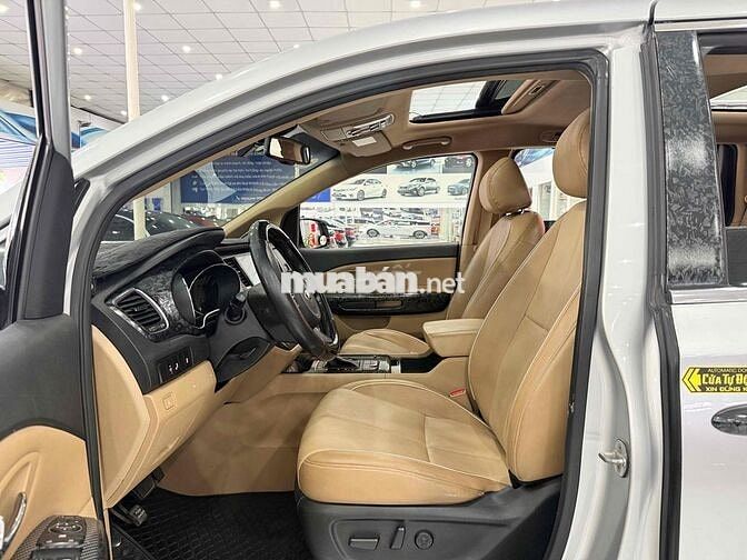 KIA SEDONA 2.2L DATH SX 2018 66.000 km Bạc
