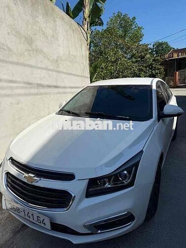 Chevrolet Cruze Trắng