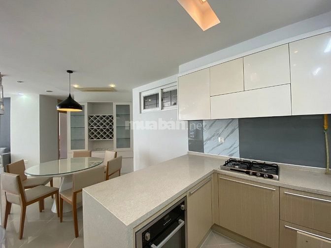 Hàng hiếm Bán gấp CHCC Imperia Q2 (95m, 2pn, giá 8,5 tỷ) giá quá tốt, 