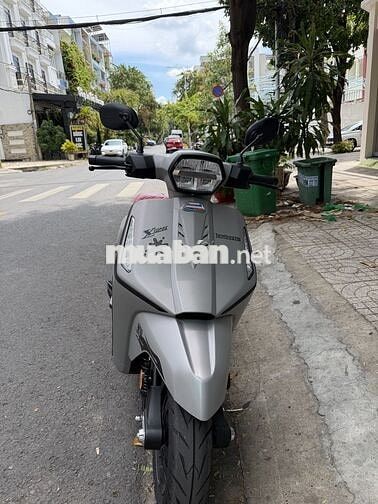 Lambretta X125i 2026 Xám mờ 398km
