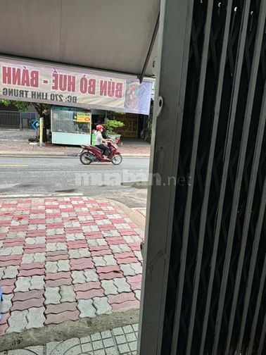 Sang nhượng mặt bằng đang kinh doanh 