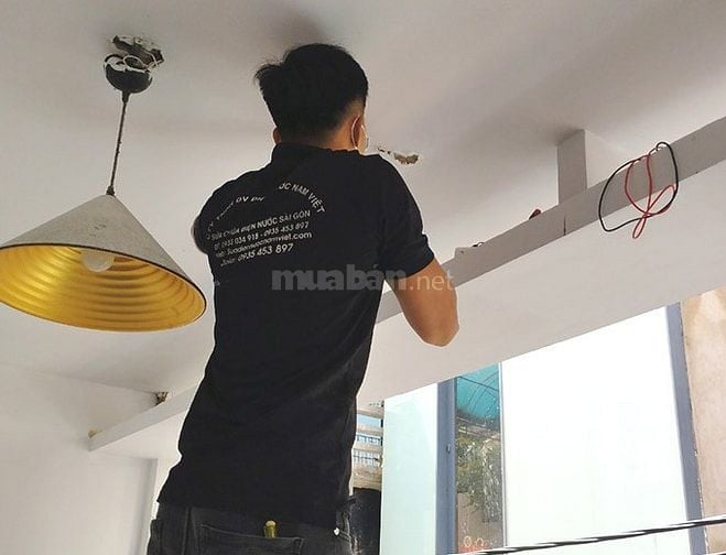 Tuyển Thợ Sửa Điện Nước Tại TPHCM