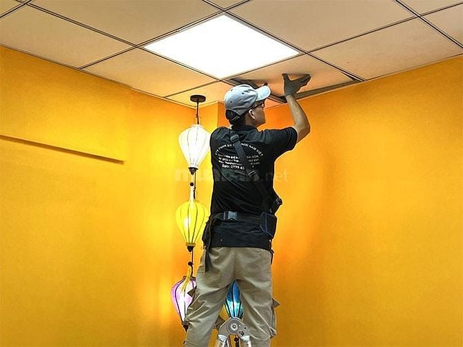 Tuyển Thợ Sửa Điện Nước Tại TPHCM