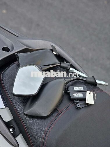 Honda SH160i ABS 2025 Xám xi măng 8000km