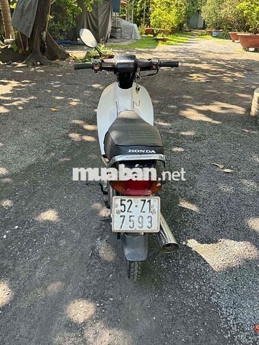 Honda Dream màu Trắng Đen