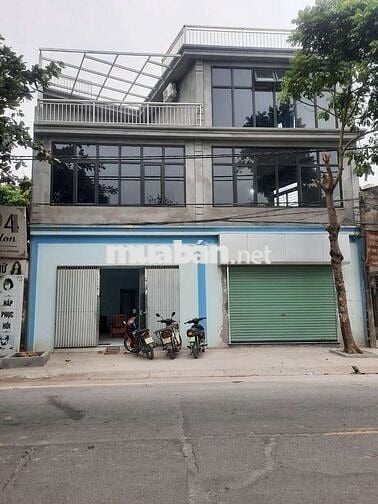 cho thuê nhà 3 tầng, mặt tiền 10m, dt 90m2 1 tầng.