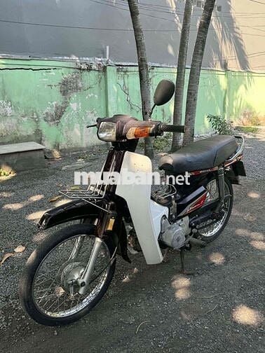 Honda Dream màu Trắng Đen