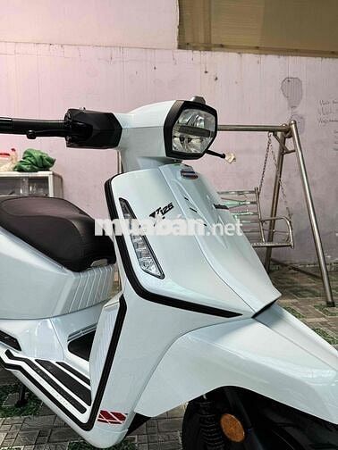 Lambretta 125 ABS 2026 Trắng Đen Nhập Thái