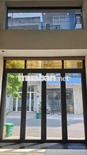 ô tô vào nhà gần ngã tư ga có máy lạnh 4pn hẻm 7m về gò vấp gần 